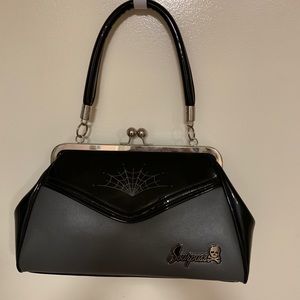 SOURPUSS WEBBED WIDOW PURSE BLACK/SILVER